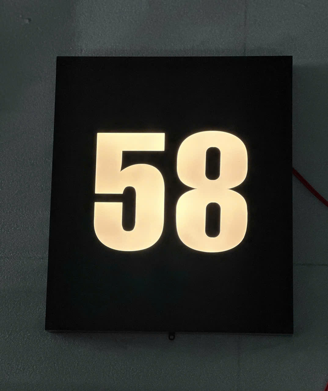 Biển số nhà số phòng Mica lọng LED dạ sáng Nha Trang