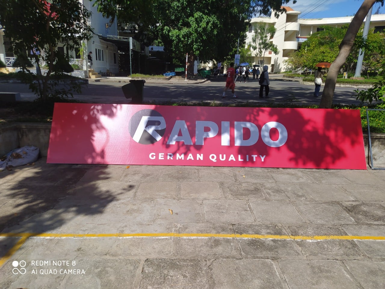Thi công pano quảng cáo tấm lớn ngoài trời thương hiệu RAPIDO